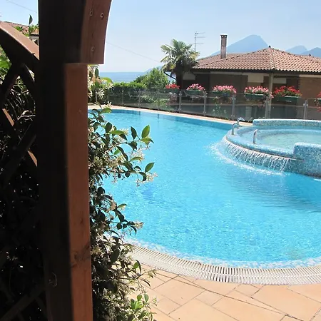 Aparthotel Rosemary Brenzone sul Garda