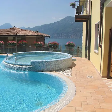 Aparthotel Rosemary Brenzone sul Garda